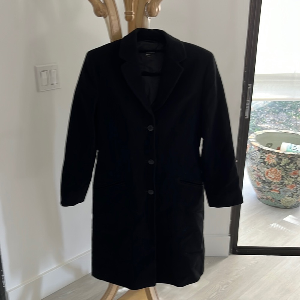 STRENESSE BLACK COAT in perfect condition..👍